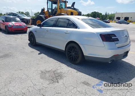 2015 Ford Taurus Limited z USA, uszkodzony, nr VIN 1FAHP2F87FG110430